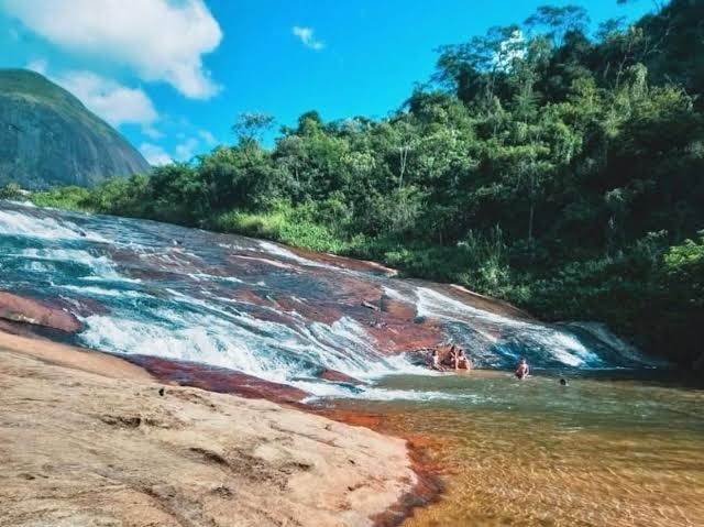 Petrópolis é o terceiro principal destino turístico do Estado do Rio. 8