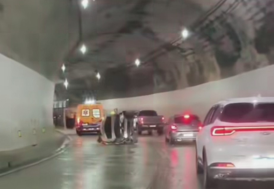 Descida da serra teve grande congestionamento no domingo.