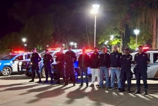 Moto barulhenta apreendida e três bares notificados por perturbação de sossego.