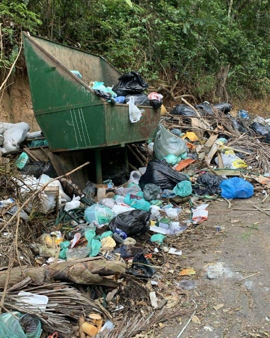 Crise do Lixo Persiste: Distritos de Petrópolis Sofrem com Serviço Deficiente