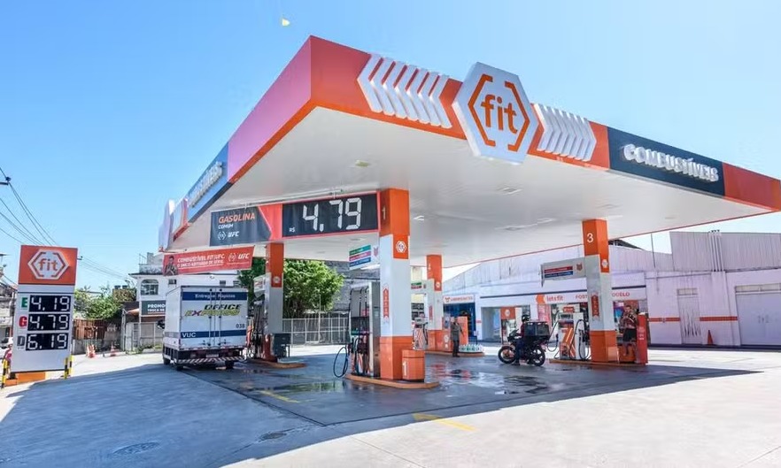 Justiça determinou o bloqueio cautelar de R$ 10,2 bilhões em bens pertencentes ao Grupo Refit e seus envolvidos.