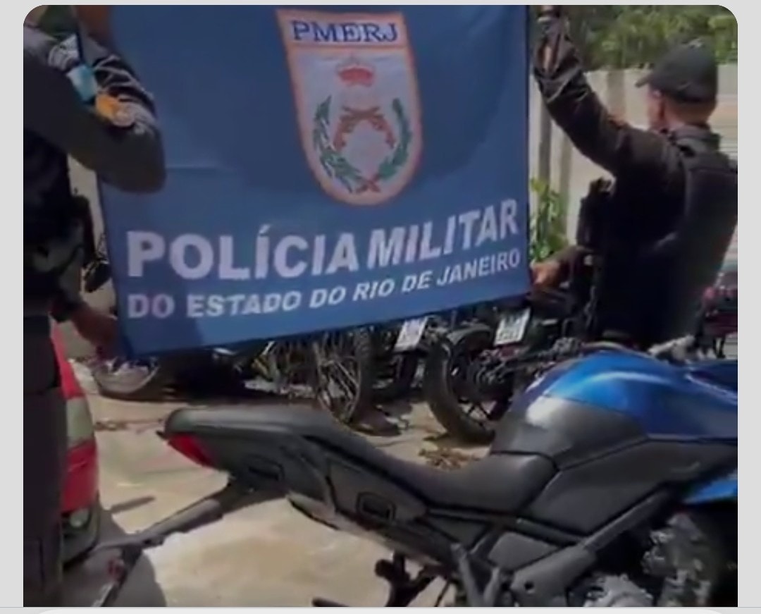 Moto Clonada , utlizada pelo tráfico é Apreendida em Corrêas