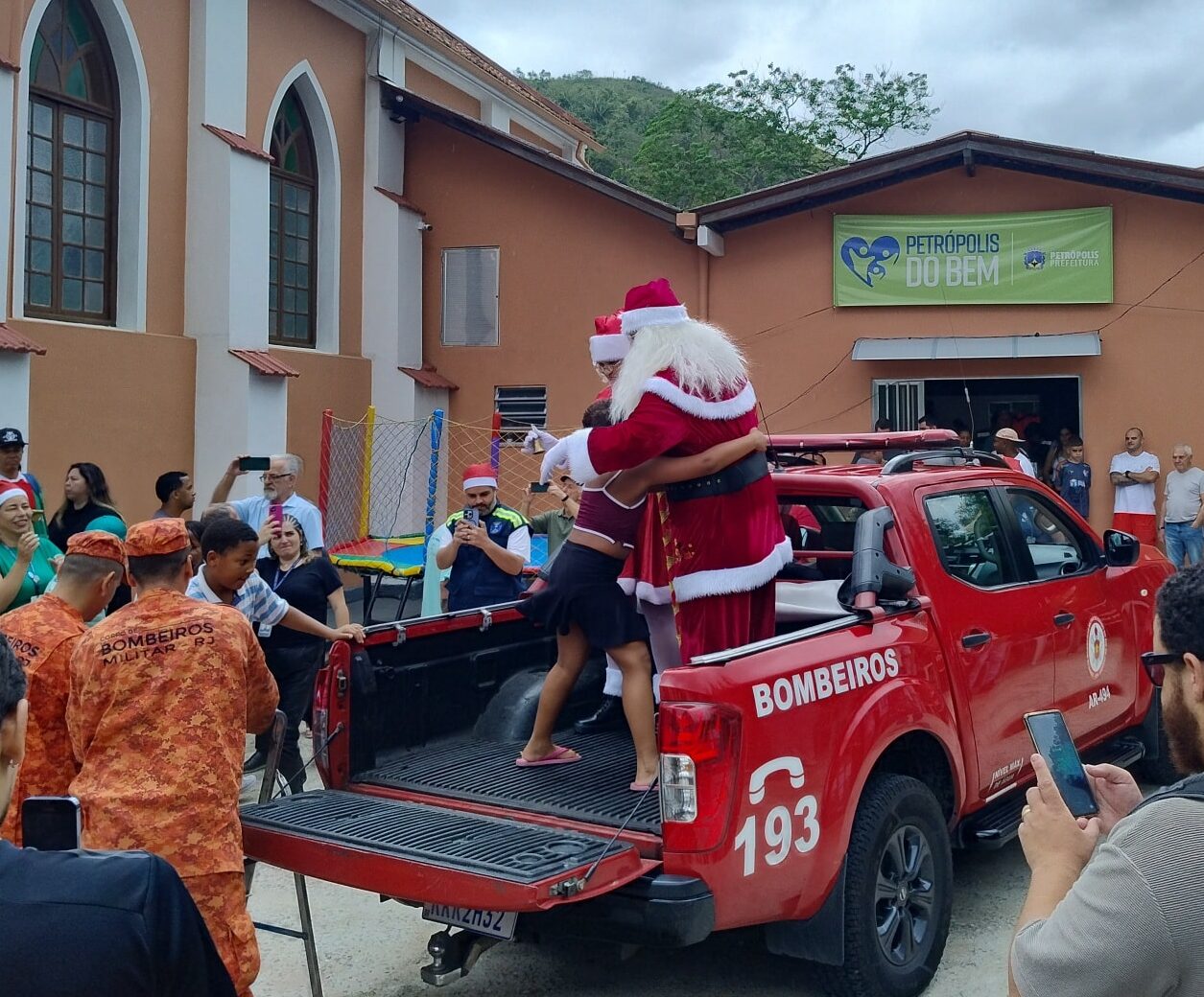 Petrópolis do Bem Encerra o Ano com Alegria e Serviços