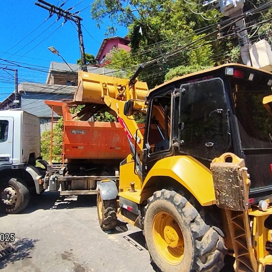 Apesar da coleta residencial estar paralisada em várias localidades, Prefeitura, através da Comdep, intensifica serviços de limpeza urbana.