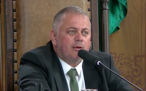 VEREADOR JÚNIOR CORUJA ANUNCIA CONCURSO PÚBLICO NA CÂMARA MUNICIPAL DE PETRÓPOLIS EM 2026