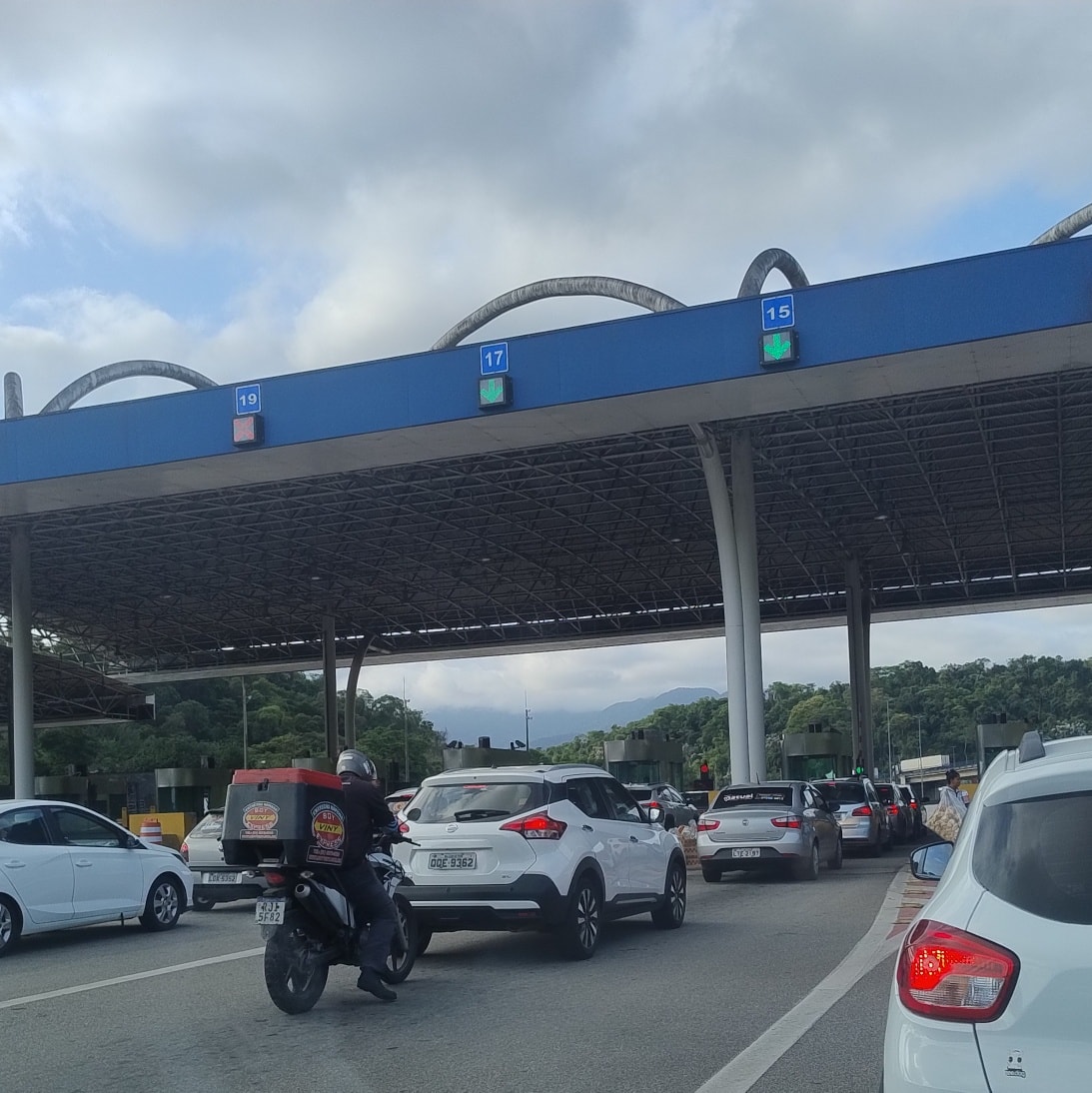 Pedágio Extorsivo e Risco: BR-040 Segue Sem Segurança para Petropolitanos e Visitantes