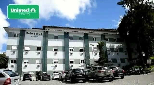 Atendimento precário na cooperativa médica.