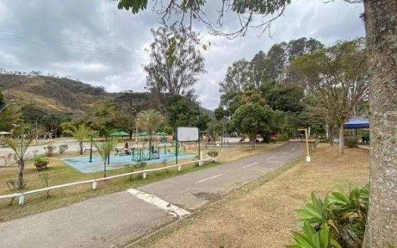 Parque Municipal de Itaipava fechado 2a 23 FEVEREIRO