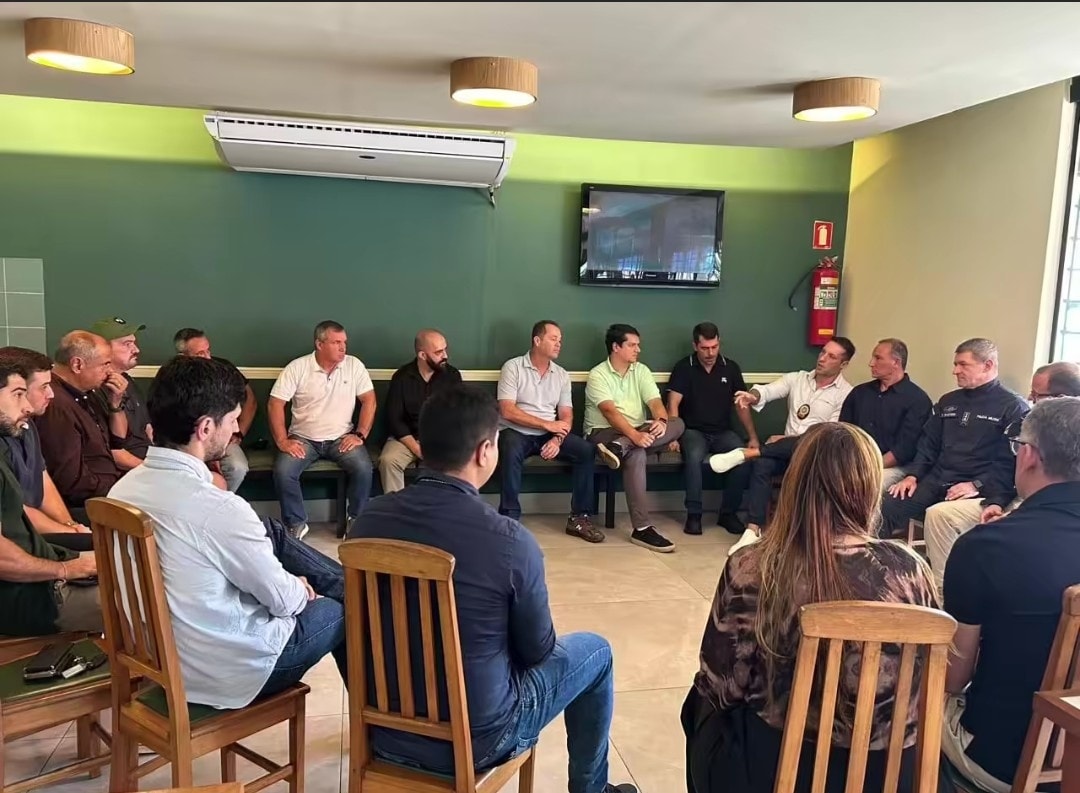 REUNIÃO SOBRE SEGURANÇA PÚBLICA EM ITAIPAVA