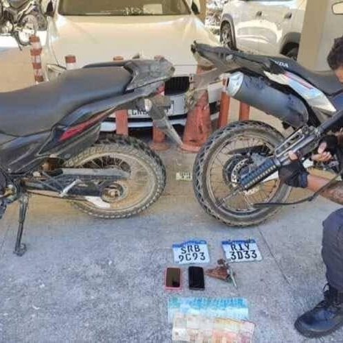 PM prende em secretário, "gerente" do tráfico, com duas motos roubadas e um revólver.